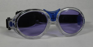 Sports goggles