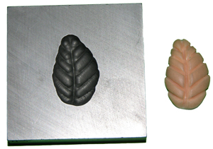 Leaf Base Push Mold