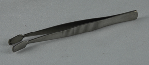 Tweezers straight. Hobby tool manufactured by SpotModel (ref. SPOT-019)