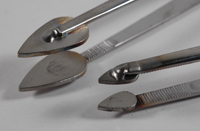 Closeup of Petal Pullers tips